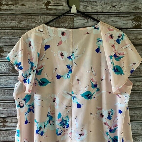 NWT Lane Bryant Women's Floral Print Blouse Size 16 - Picture 5 of 9